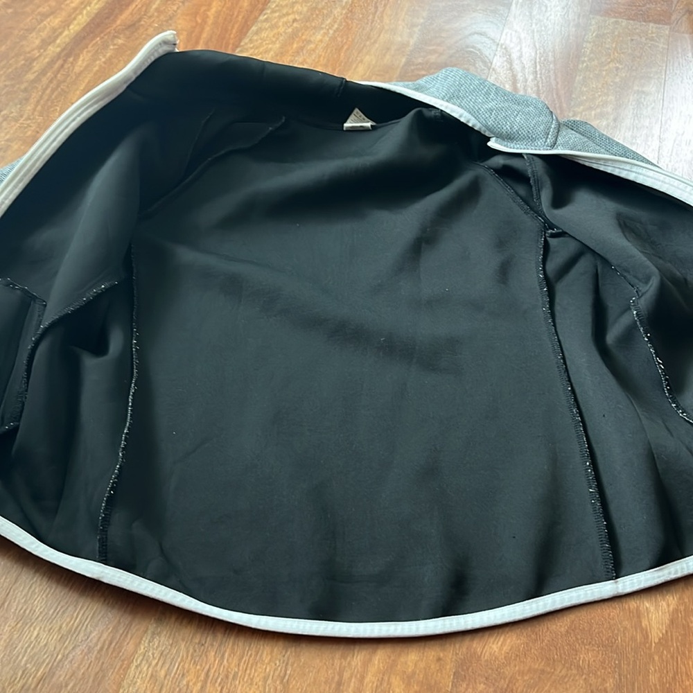 EUC Gray with white trim Zyia full zip jacket - Picture 13 of 15